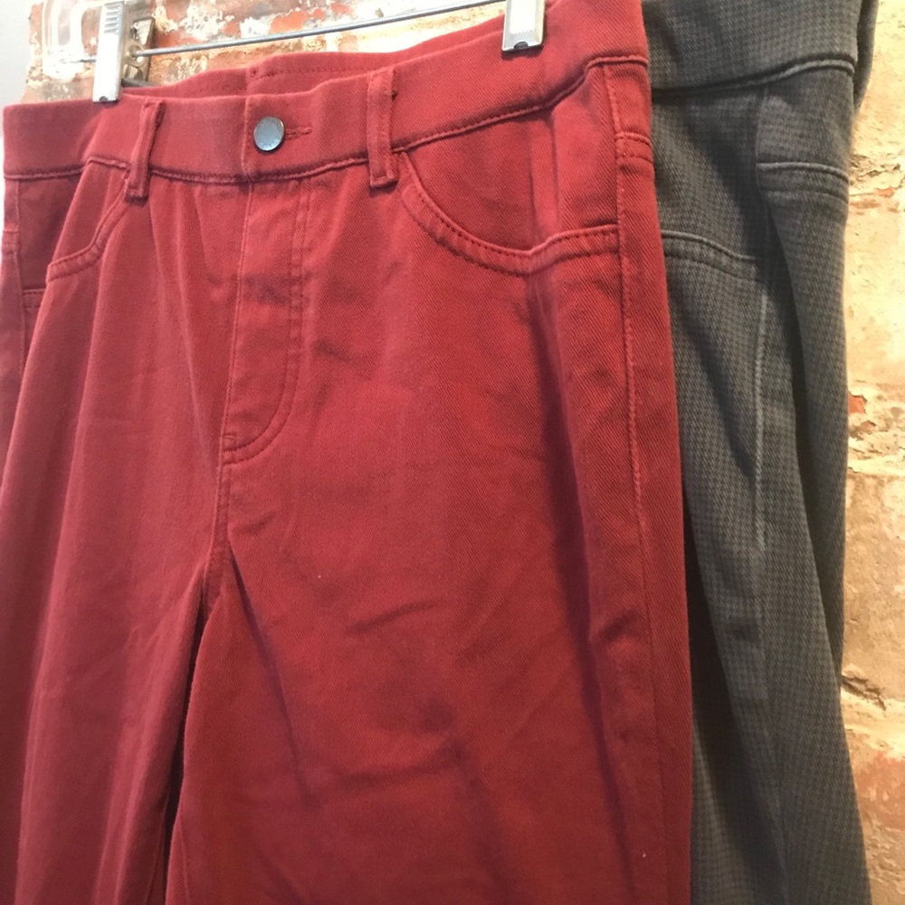 Uniqlo leggings pants - 2 pair bundle